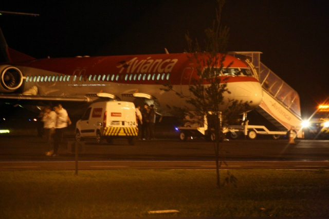 Corpo de Bombeiros foi acionado ocorrência envolvendo aeronave. (Foto: Marcos Ermínio)