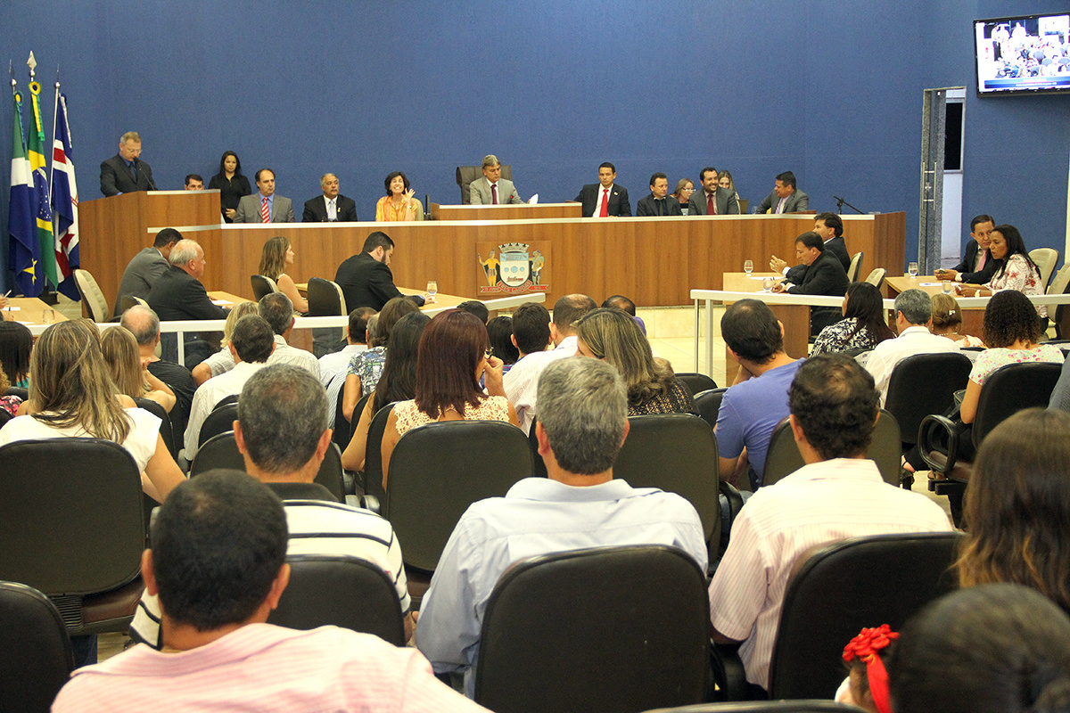 Prefeita Márcia Moura anuncia diversas obras que, segundo ela serão entregues em quatro meses. Foto: Assessoria Camara