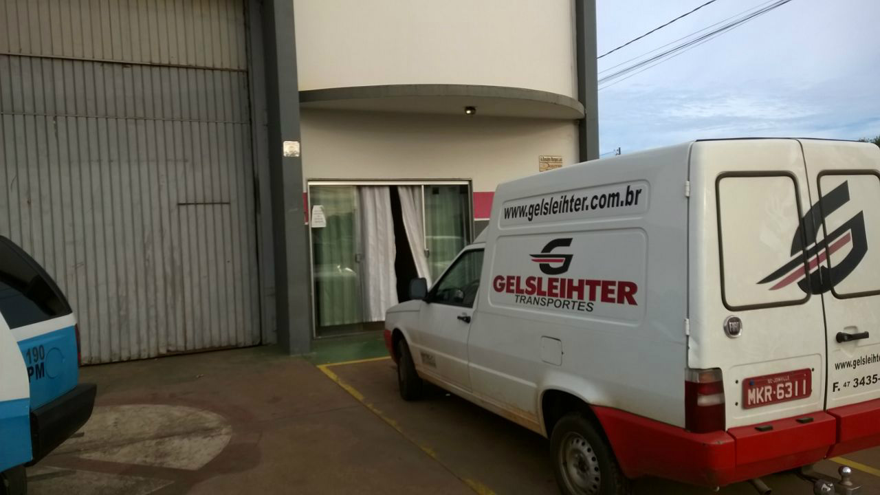 Empresa é alvo de ladrões (Foto Rádio Caçula)