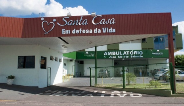 A paciente foi internada em 16 de março na Santa Casa de Andradina com acometimento pulmonar que evolui para óbito em 18 de março - Foto: Arquivo / Divulgação