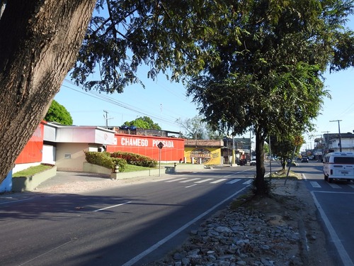 Atropelamento ocorreu em frente a motel na Zona Leste de Manaus (Foto: Ive Rylo/G1 AM)