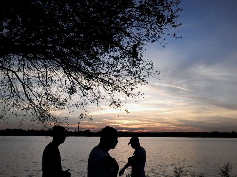 O Outono traz dias mais curtos e noites mais longas, as temperaturas começas a cair. Lagoa Maior. Foto: Julia Vasquez/Rádio Caçula.