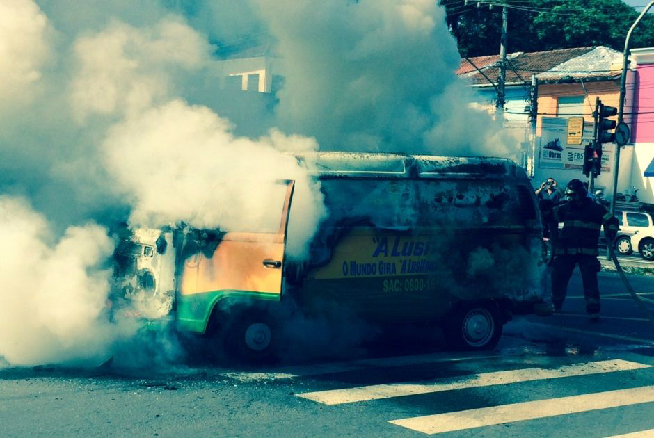 Kombi Pega folgo na tarde dassa Terça Feira 