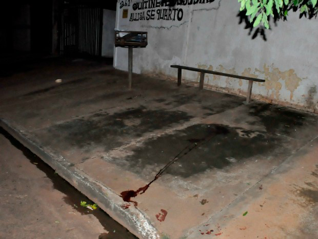 Homicídio foi na noite de quarta-feira (4), em Nova Andradin (Foto: Marcio Rogério/ Nova News)