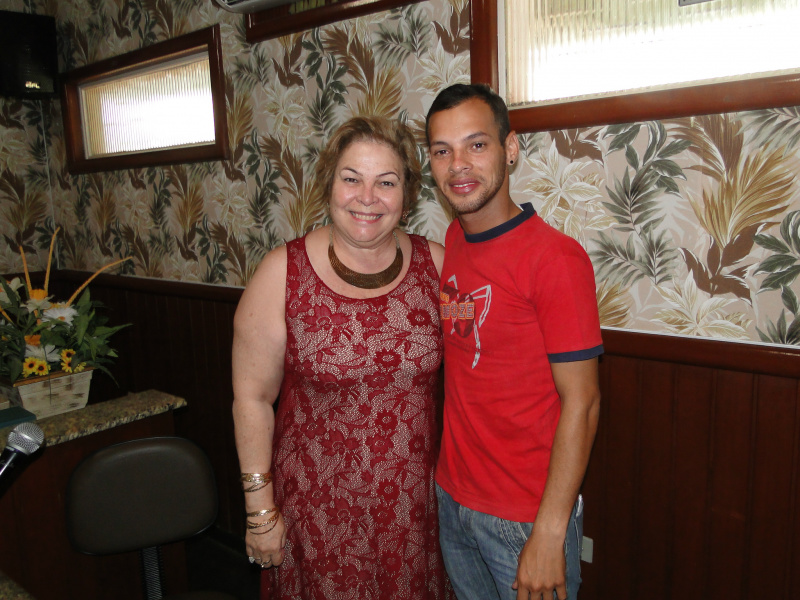 Toninha Campos elogia os três-lagoenses e parabeniza todas as pessoas que ajudaram.Foto: Rádio Caçula
