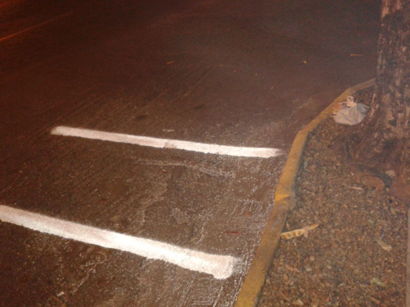 O estacionamento para motocilceta foi feito em faixa amarela e na esquina da rua.Foto: repórter news