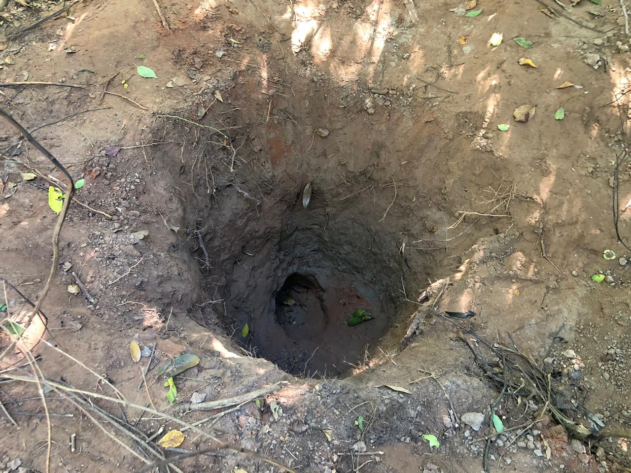 Local onde a menina foi enterrada ainda com vida, nas proximidades do lixão de Brasilândia