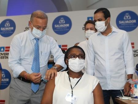 Início vacinação na Bahia - Foto divulgação governo BA