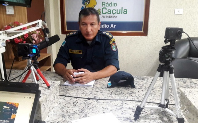 Entrevista com o Tenente-Coronel Gil Alexandre da Rocha. Foto: Rádio Caçula.