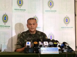 General Lundgren falou sobre a atuação das ForçasArmadas na Maré (Foto: Cristiane Cardoso / G1)