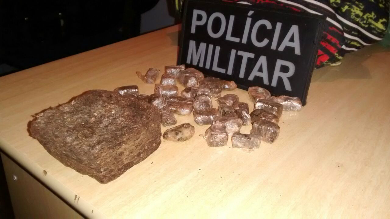 Maconha foi apreendida na Vila Pilot nesta madrugada (12) Foto: Rádio Caçula