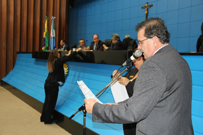Eduardo Rocha (PMDB) pede recapeamento das principais ruas de Três Lagoas (MS). Foto: Assessoria