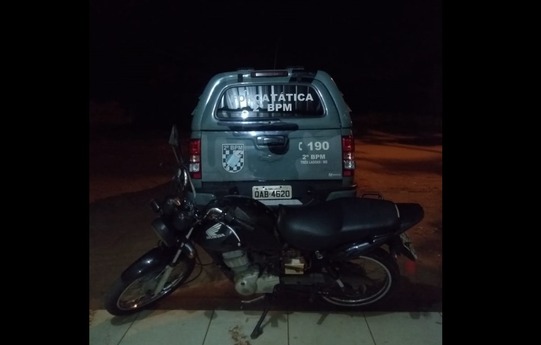 Motocicleta recuperada pela PM nesta terça-feira (25). Foto: 2º BPM