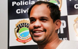 Suspeito aplicava golpes, por telefone, em famílias de pacientes internados em clínicas e hospitais da capital. 