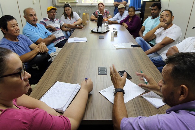 Reunião entre o Departamento de Agronegócio e Desenvolvimento Rural da Secretaria Municipal de Meio Ambiente e Agronegócio (SEMEA) se reuniu com produtores rurais da região de Três Lagoas. Foto: Divulgação.