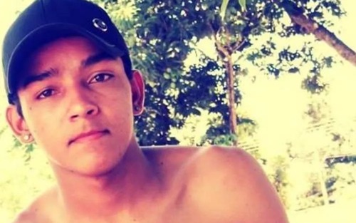 Torcedor do Goiás, Davi Icaro Silva morreu a caminho do Estádio Serra Dourada (Foto: Reprodução/ Facebook)