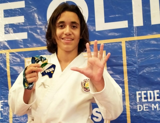 Karateka Enzo conquista o Penta Campeonato Estadual de MS na modalidade Kata. Foto: Assessoria Blog do Enzo