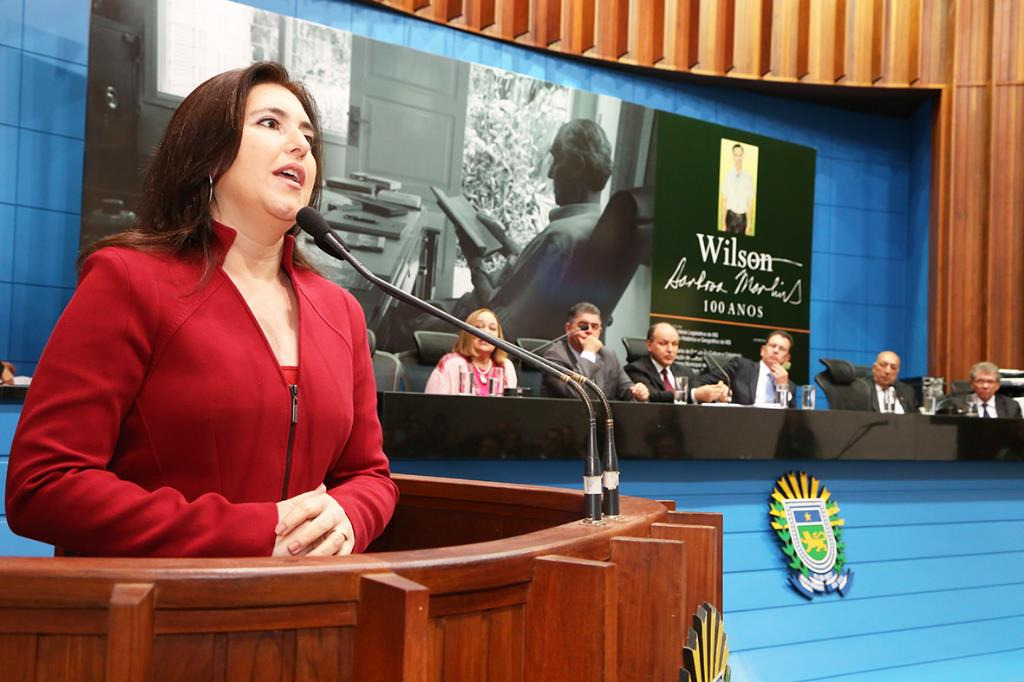 Senadora Simone Tebet (PMDB) afirma que Dr. Wilson foi homem de grande exemplo  - Foto: Victor Chileno