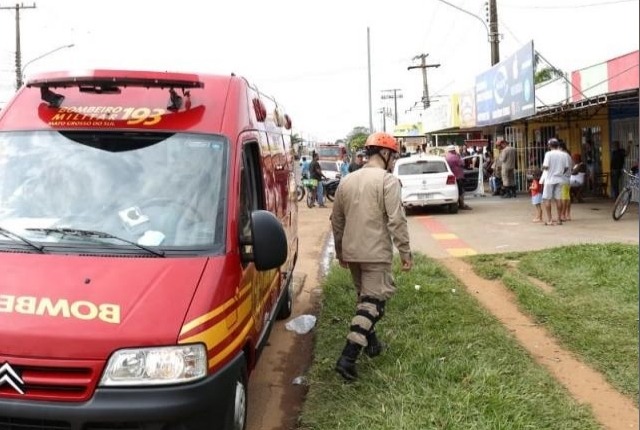 Acidente foi atendido pelo Corpo de Bombeiros Foto: Paulo Francis