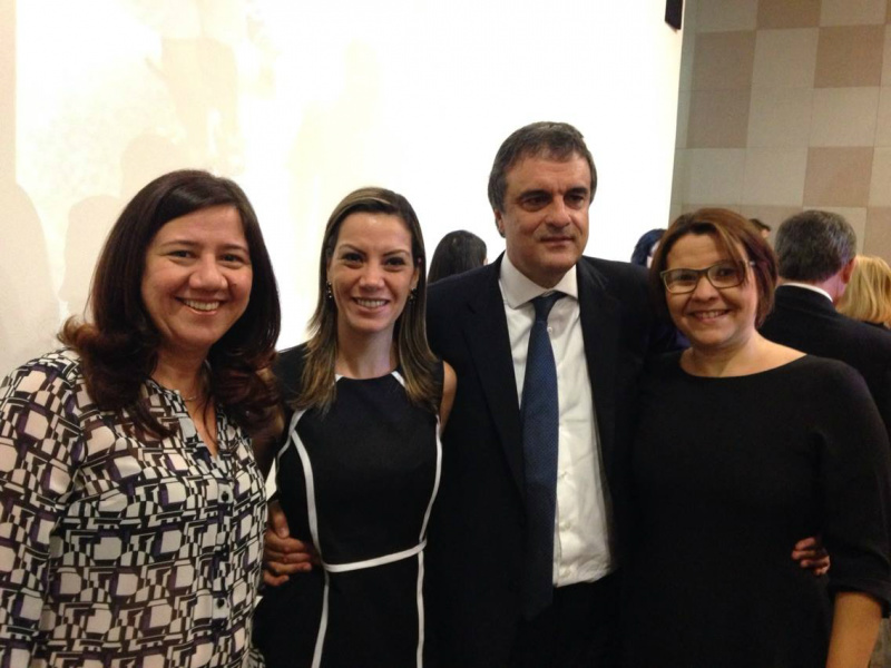 Márcia Pelegrini - Secretária Executiva do Ministério da Justiça,Lilian Campos Diretora do PROCON/TL,José Eduardo Cardozo - Ministro da Justiça e a Coordenadora Jurídica - Elaine Rocha/ TL