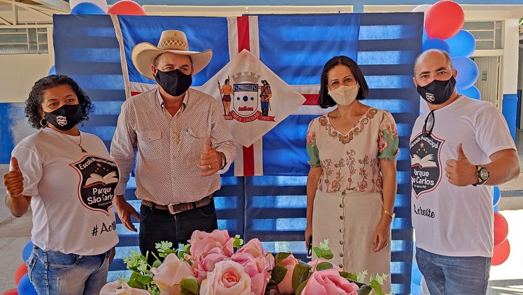 Prefeito Angelo Guerreiro e a  secretária de Educação e Cultura, Angela Brito, visitaram as escolas de Três Lagoas.
