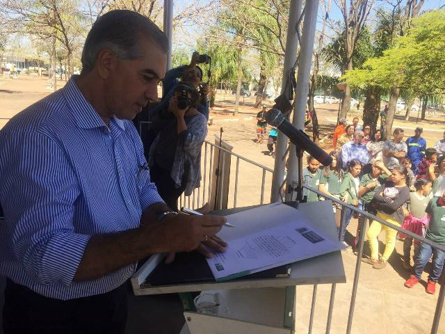 Governador Reinaldo Azambuja (PSDB) autorizou obras em Três Lagoas. Foto: Ana Carolina Kozara