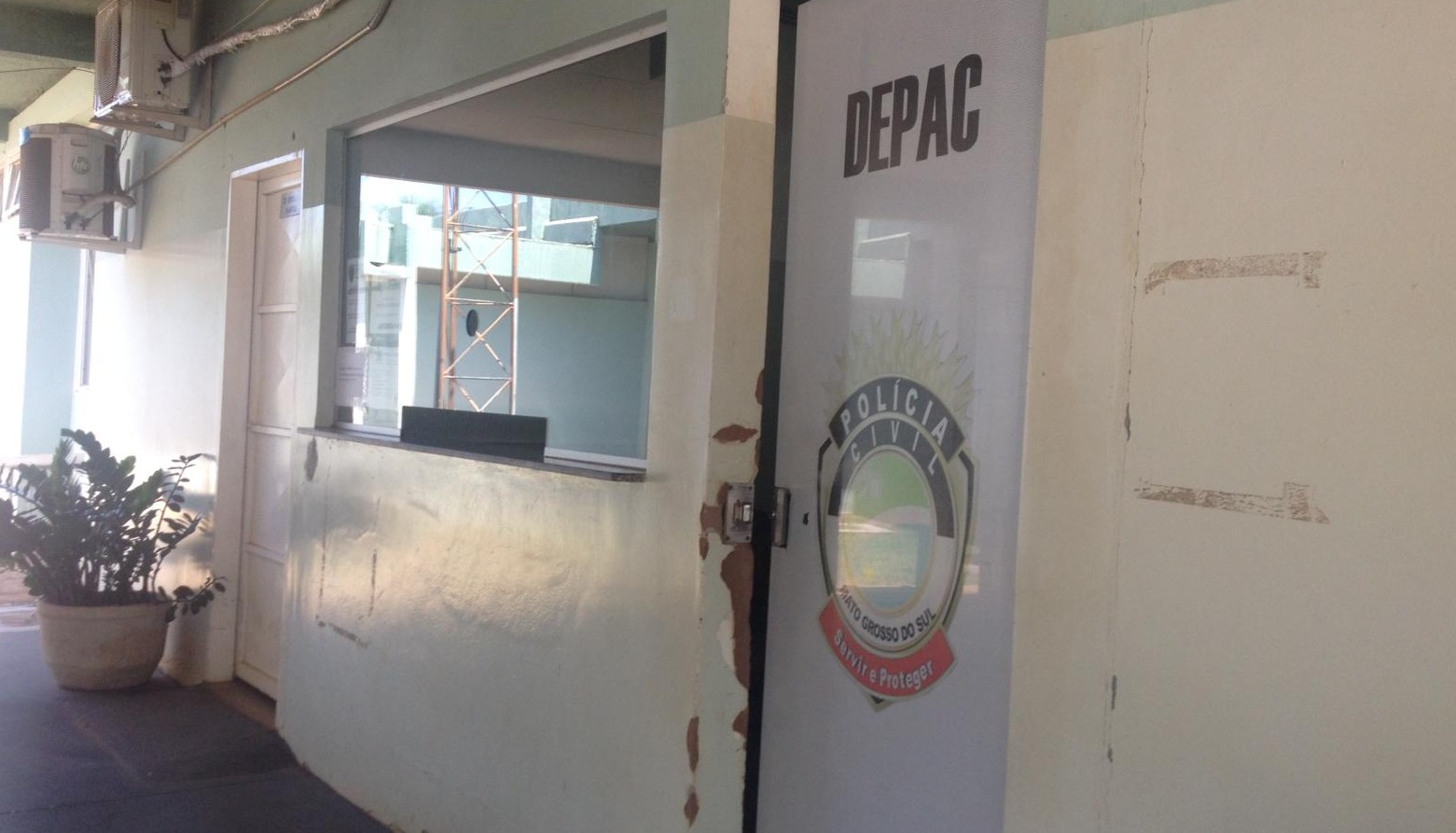 A ocorrência foi registrada na madrugada de hoje (13) na Delegacia de Pronto Atendimento Comunitário foto: Divulgação Rádio Caçula