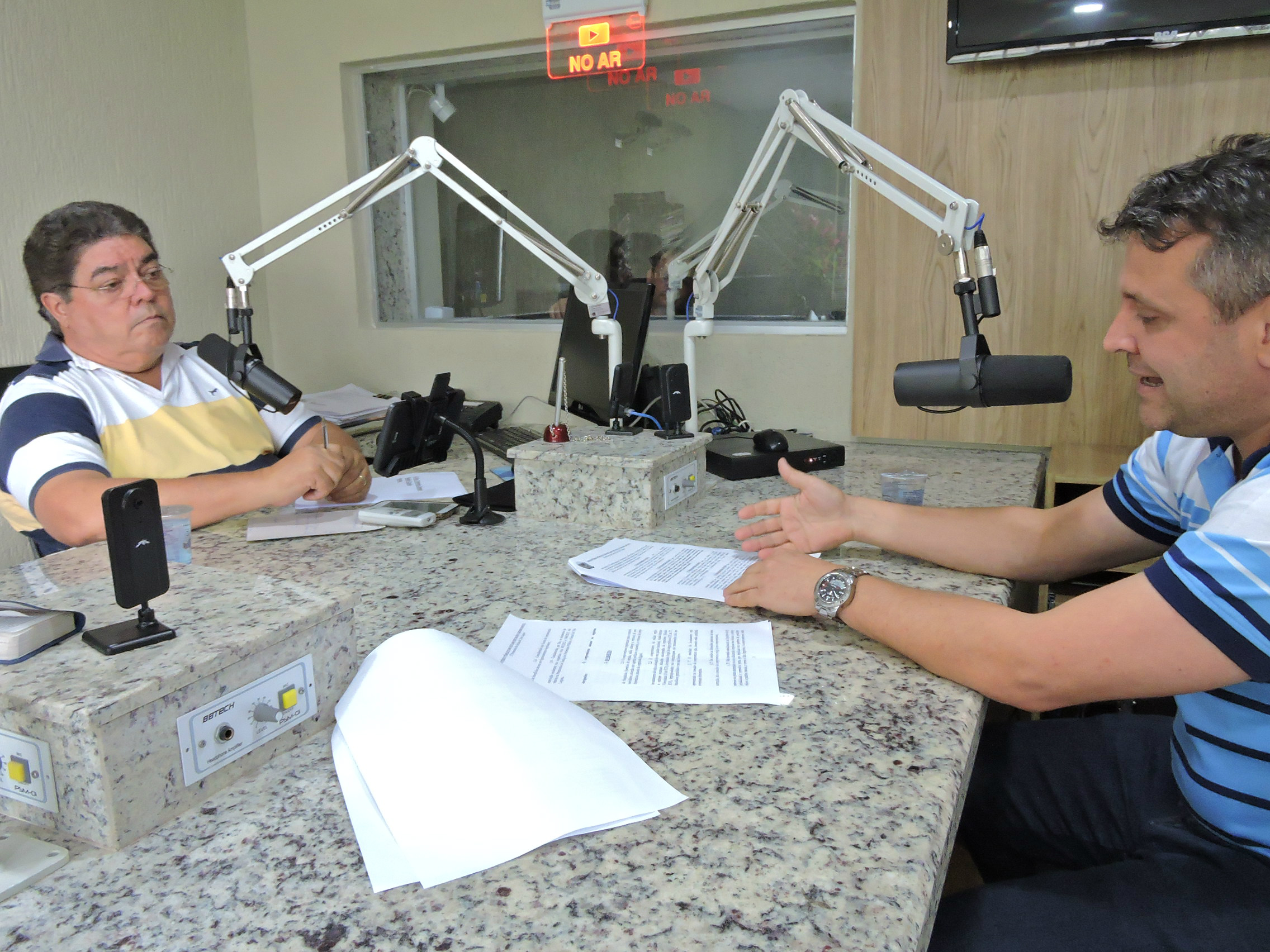 O promotor do MP/MS de Três Lagoas concedeu entrevista exclusiva à Rádio Caçula sobre a denúncia de improbidade nesta quinta-feira (19).