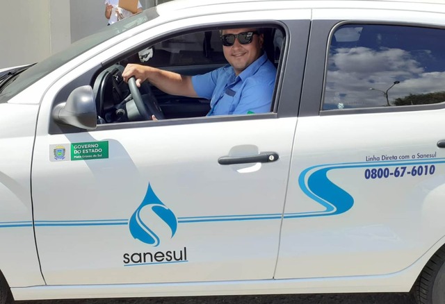 Celso Ferreira Alves Júnior é técnico em saneamento em Aquidauana. Para ele o carro novo é garantia de segurança e economia. – Foto: Divulgação