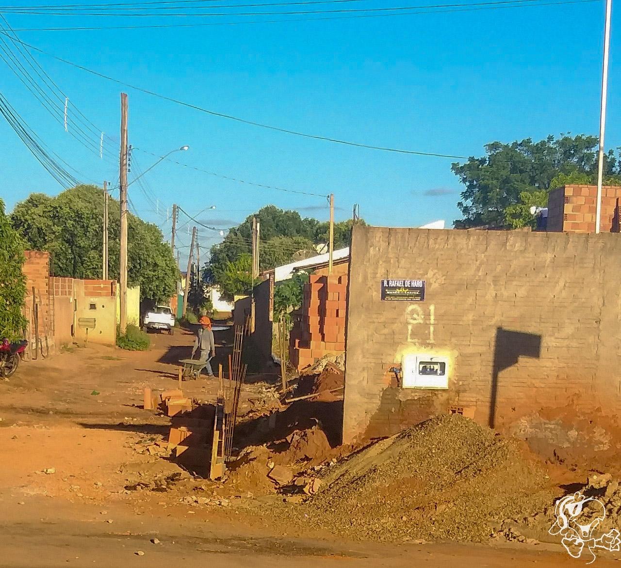 Obras causam transtornos a moradores do bairro Vila Haro em Três Lagoas (MS). Foto: Da redação.