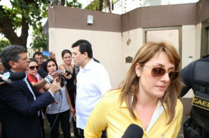 Andréia (camisa amarela) e Gilmar (camisa branca) foram presos no dia 15 de agosto. (Foto: Fernando Antunes)