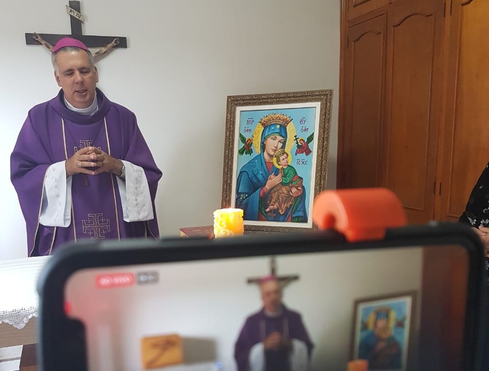 Após as Missas virtuais, católicos poderão comungar durante a Semana Santa. Foto: Diocese de Três Lagoas