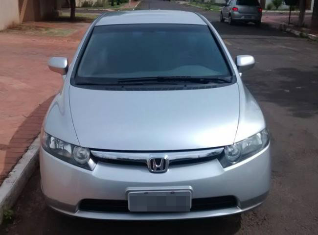 O dono do veículo foi assaltado terça-feira, na Vila Vilas Boas (Foto: Reprodução/Facebook)