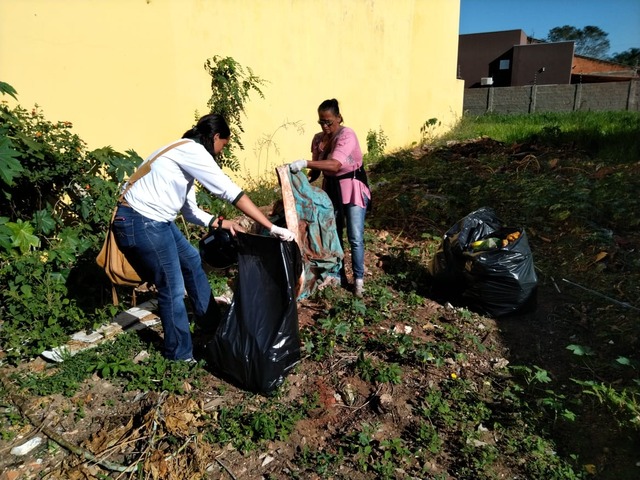 Mutirão é realizado nos bairros com elevados índices de infestação do Aedes. Foto: Divulgação.