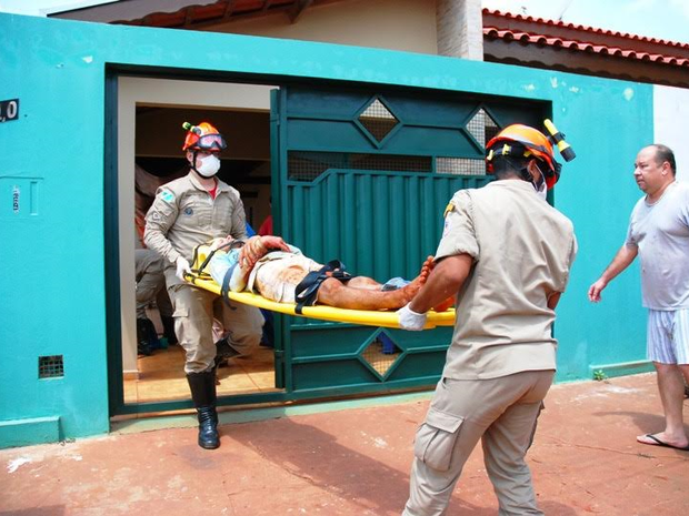Vítima foi ferida por manilha em Bataguassu (Foto: Tiago Apolinário / Da Hora Bataguassu)