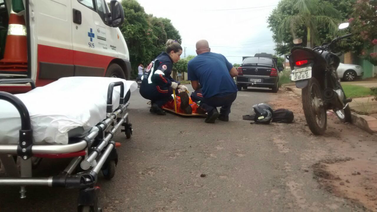 Momento do socorro (Foto: Rádio Caçula)