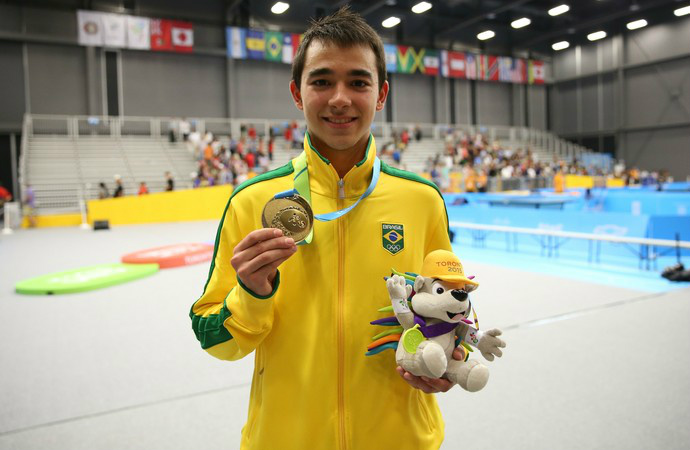 Ouro no individual deu a vaga olímpica a Hugo Calderano (Foto: Saulo Cruz/Exemplus/COB)