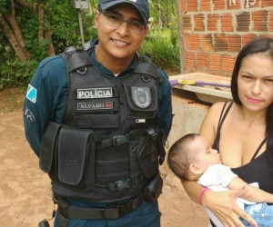Jovem, de 20 anos, agradeceu pela ajuda do soldado da PM - Divulgação PM