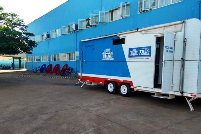 Castramóvel encontra-se no pátio externo da Escola Professor “Ramez Tebet”