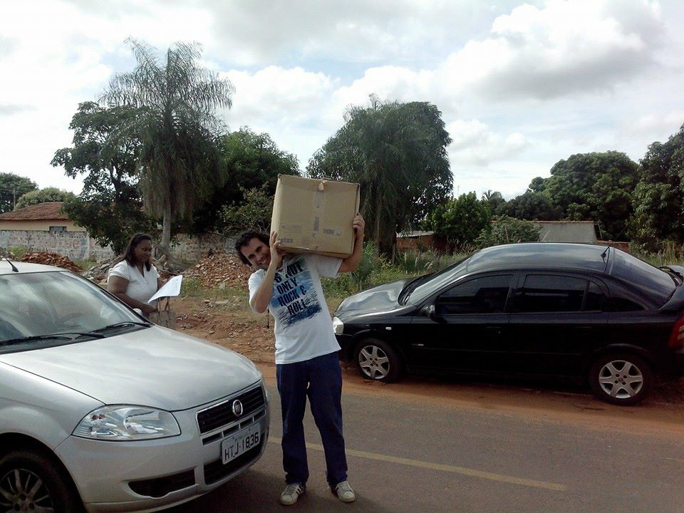 Doações recebidas da Escola Estadual Dom Aquino. Foto: Arquivo/Facebook