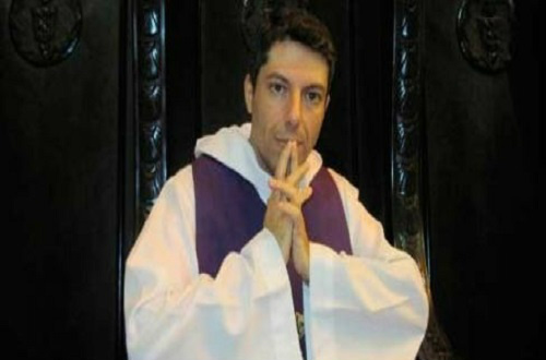 João Bonato/UOL Reprodução - Padre perdoou pecadora, mas igreja reforçará segurança