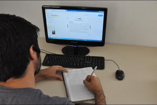Pandemia obrigou alunos a se adaptarem a estudos em casa - Foto: Álvaro Rezende/ Correio do Estado