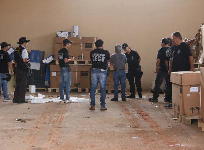 Carga milionário em equipamentos cinematográficos foi apreendida na Capital. Foto: Mídiamax