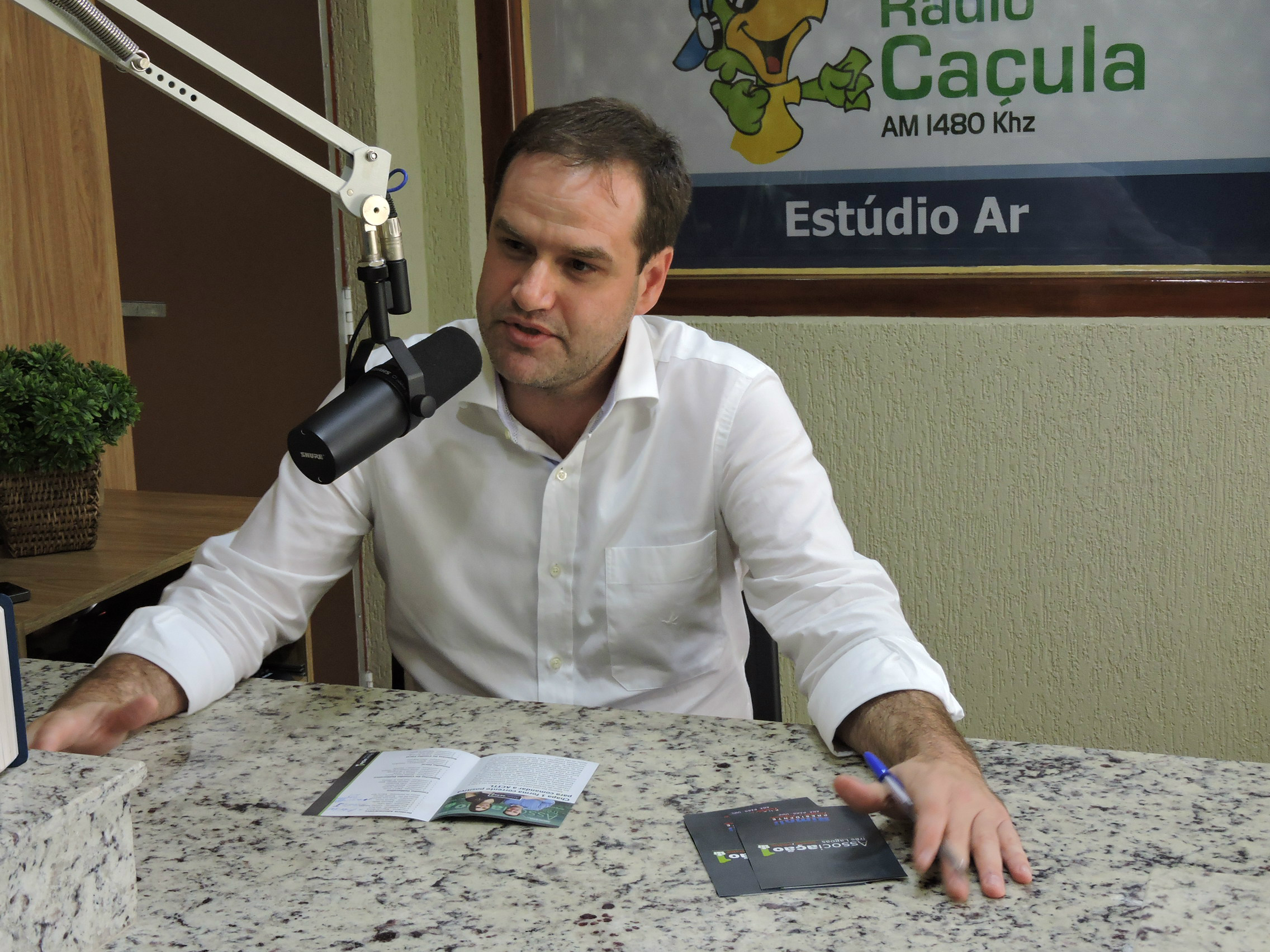 Rógerson Rímoli lança chapa opositora para diretoria da ACI TL. Rádio Caçula.