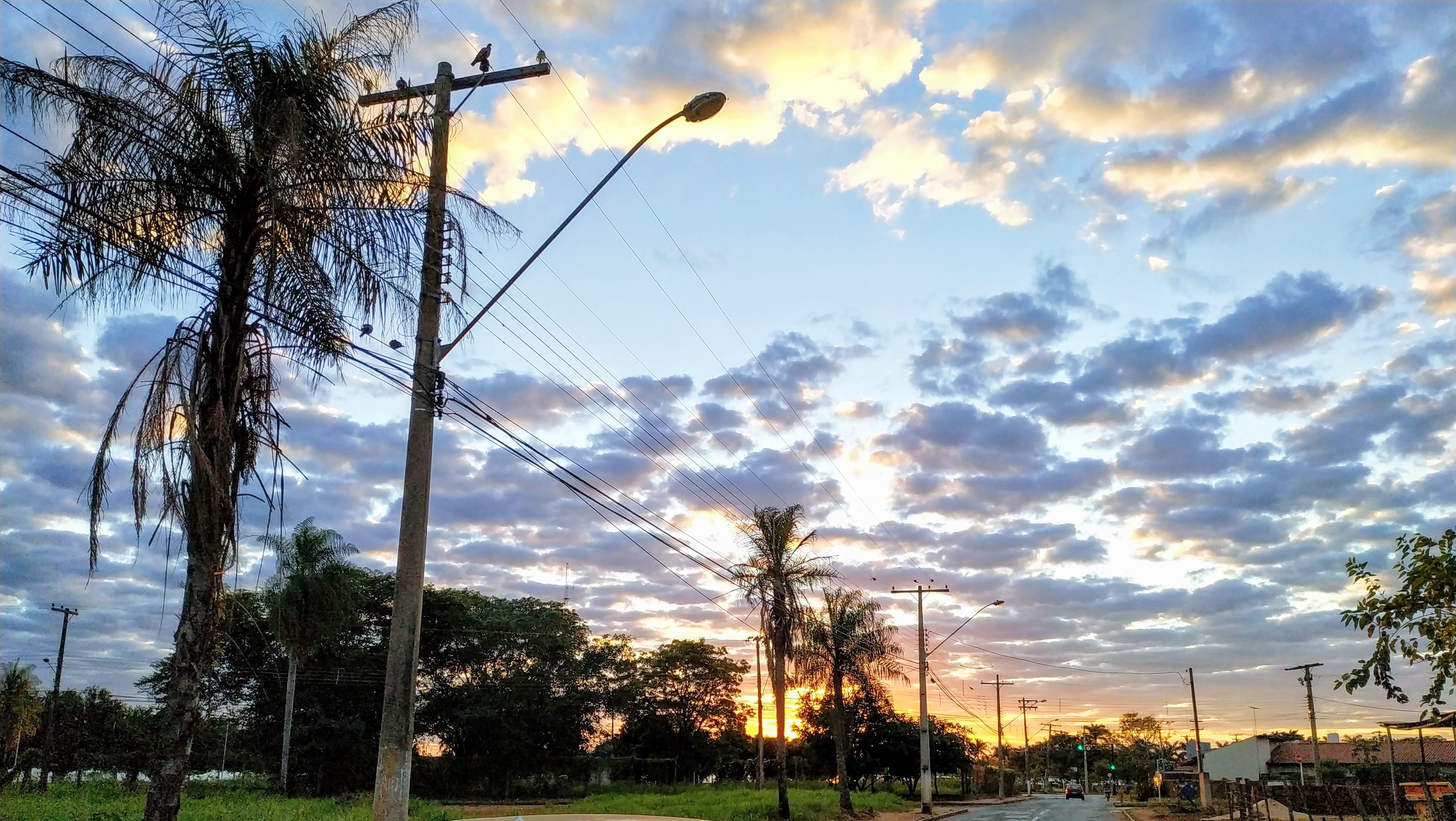 O céu repleto de nuvens na manhã de hoje (31) em Três Lagoas. Foto: Rádio Caçula/Rodrigo de Freitas