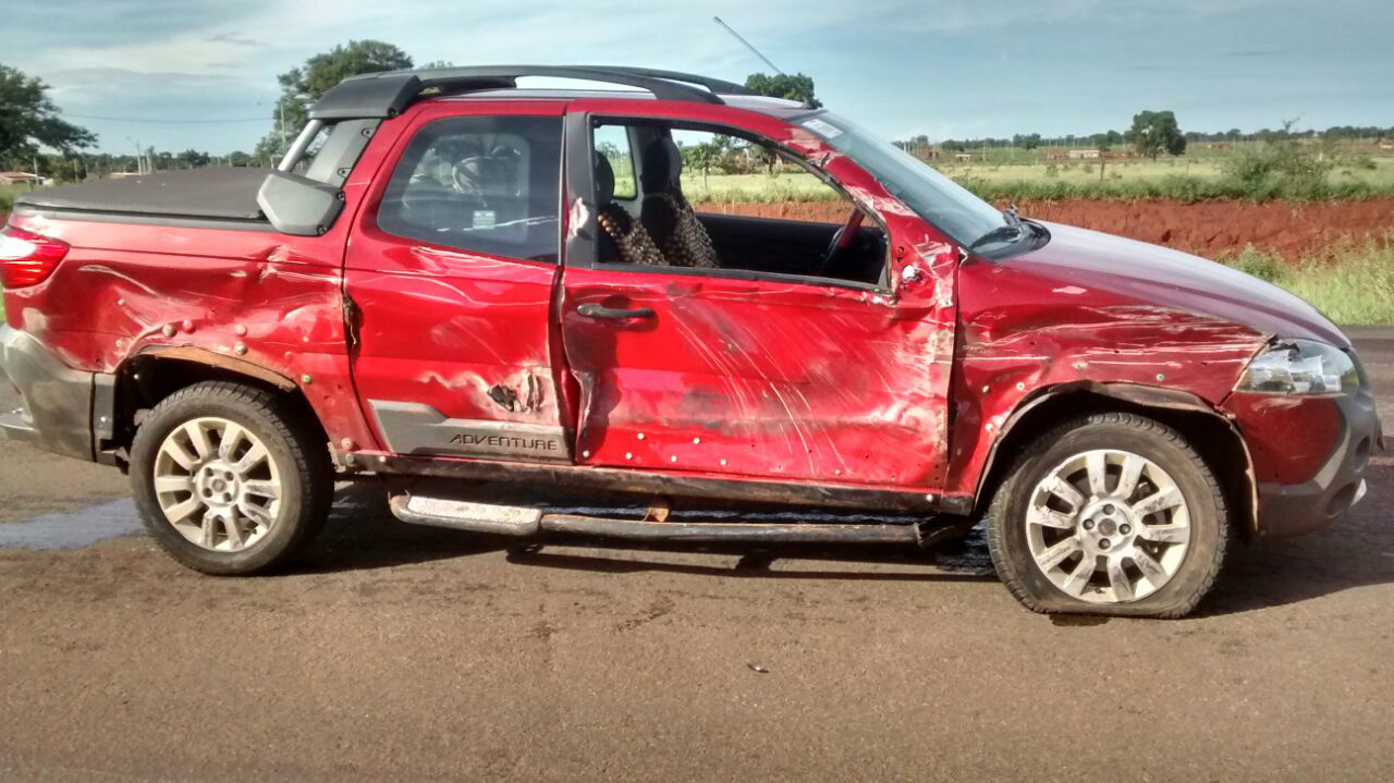 Acidente na BR 158 deixa Fiat Strada completamente destruída.  Foto: Rádio Caçula