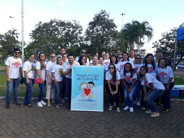Mobilização alusiva ao Dia Nacional da Adoção. Foto: Divulgação.