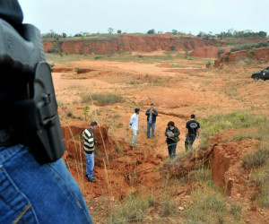 Corpo da vítima foi encontrado com sinais de violência (Foto: Valdenir Rezende/Correio do Estado)