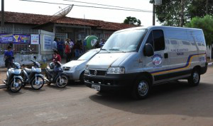 Autoridades ignoraram a passagem do cortejo fúnebre