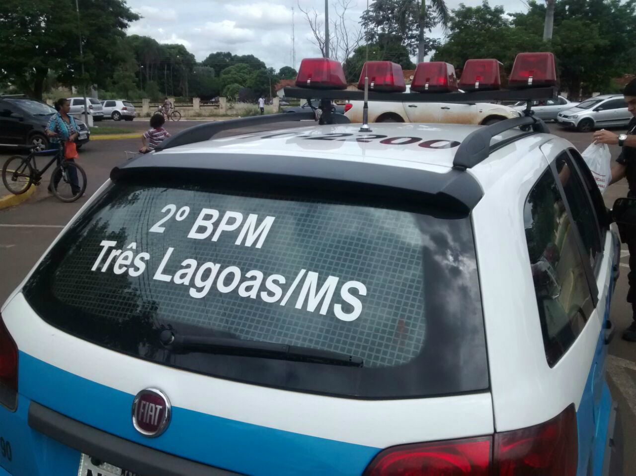 A moto será encaminhada ao 2º BPM para as devidas providências. Foto: Rádio Caçula